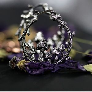 Mushroom fairy hoop earrings 🧚‍♀️ 🍄